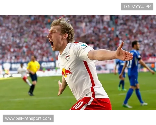 法兰克福前场逼抢导致多次失误